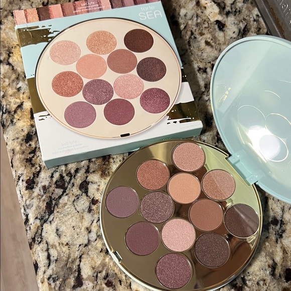⚡️🖤Tarte Salt Lyfe Eyeshadow Palette Rare+HTF!
